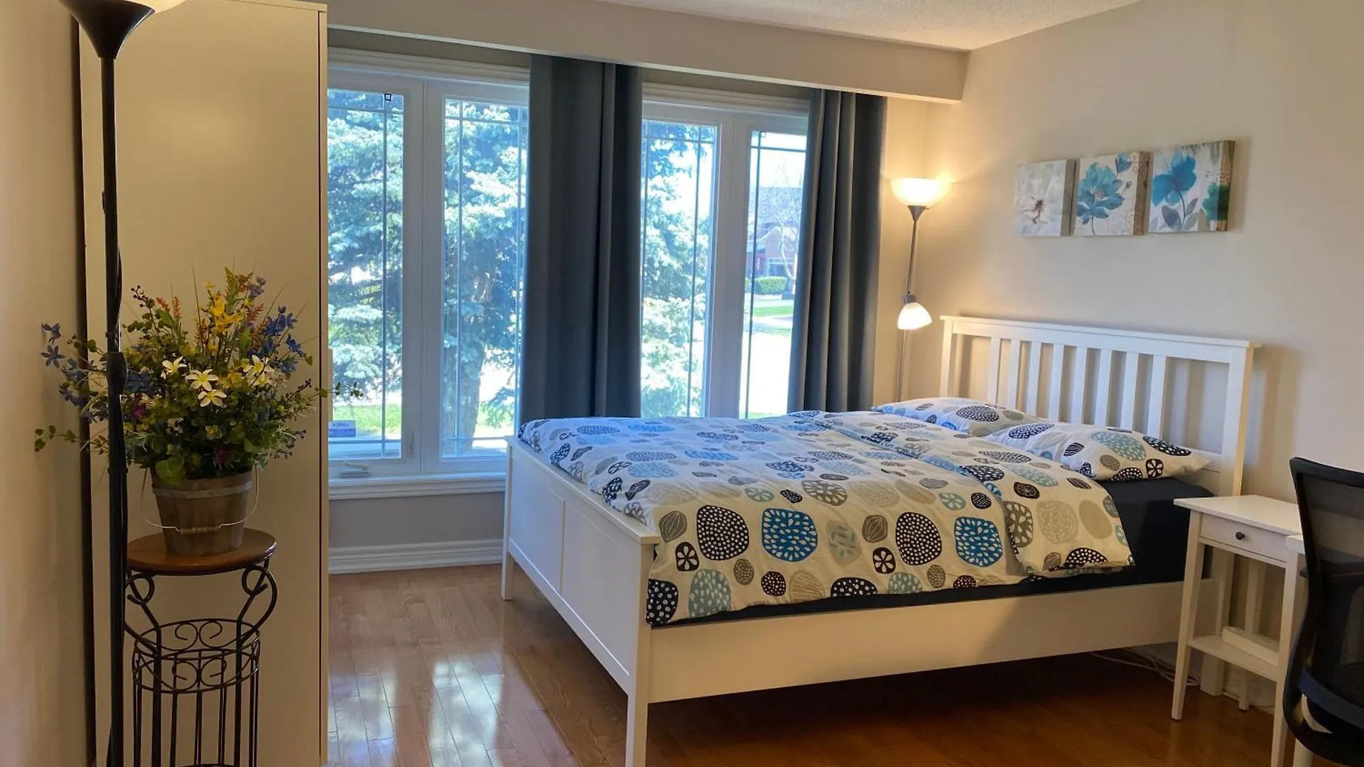 Guest house Comfort Stays Near Toronto Airport Mississauga